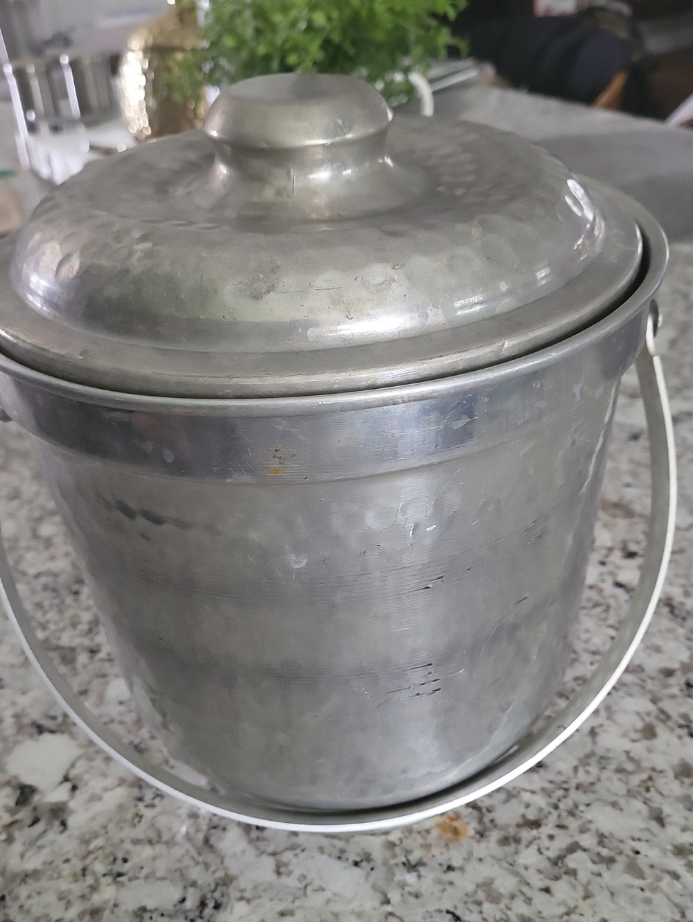 Vintage Silver Aluminum Metal Ice Bucket with Lid.  Unique And Old School.  Cool